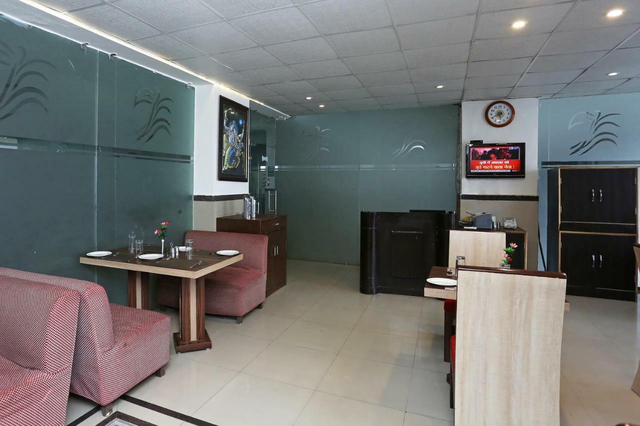 Hotel Oyo 13564 Near Prem Mandir Mathura Exterior foto